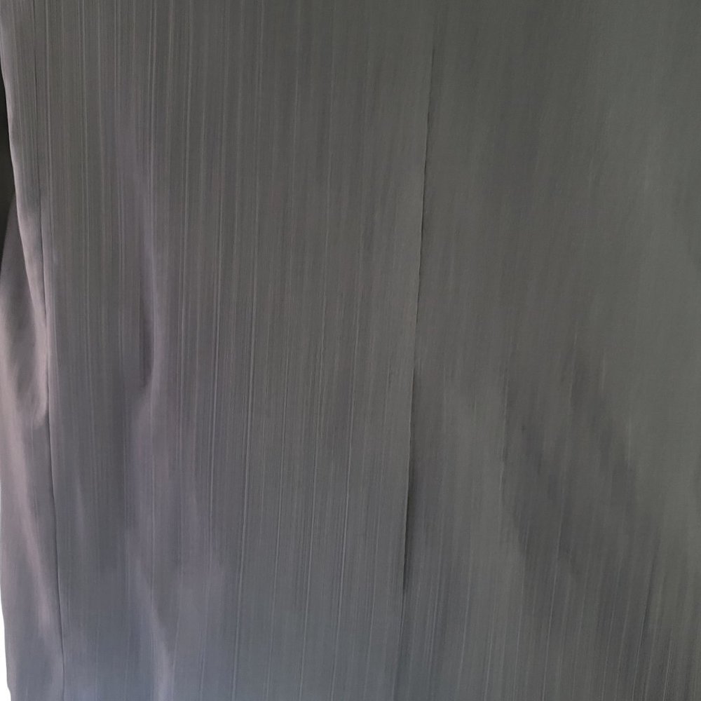 Charcoal Gray Men's tailored suit NWOT - Picture 8 of 12